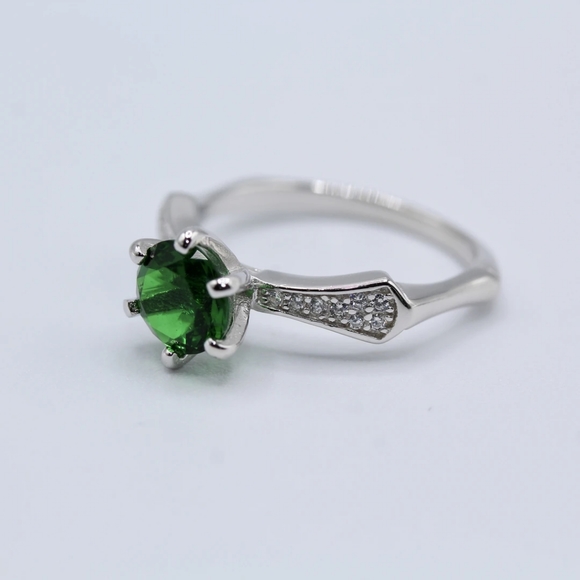 Green Emerald CZ Ring - Picture 4 of 4